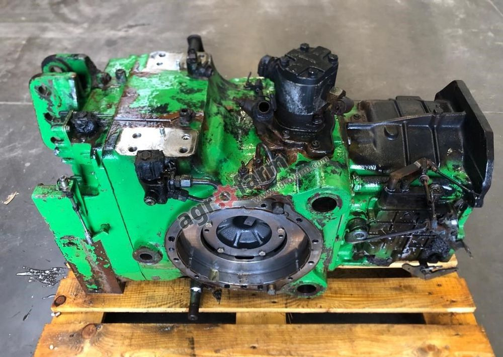 TYLNY MOST JOHN DEERE 6110 L115877 - Transmission: picture 2 TYLNY MOST JOHN DEERE 6110 L115877 - Transmission: picture 2