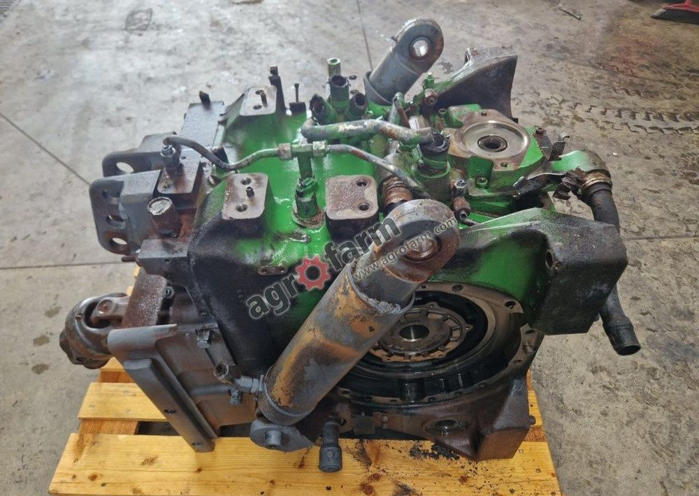 TYLNY MOST JOHN DEERE 6195R - Transmission: picture 3 TYLNY MOST JOHN DEERE 6195R - Transmission: picture 3