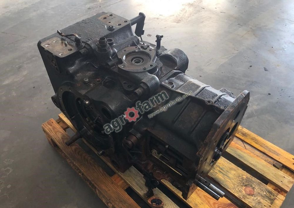 TYLNY MOST JOHN DEERE 6400 L115878 - Transmission: picture 2 TYLNY MOST JOHN DEERE 6400 L115878 - Transmission: picture 2