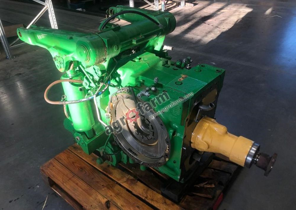 TYLNY MOST JOHN DEERE 8360R - Transmission: picture 4 TYLNY MOST JOHN DEERE 8360R - Transmission: picture 4