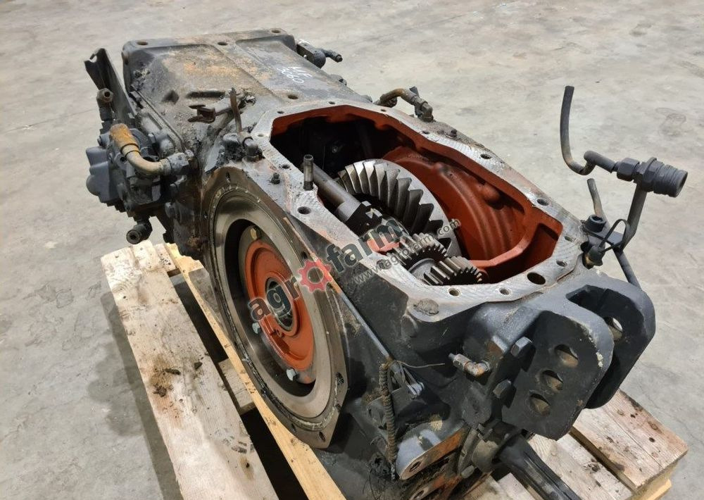 Tylny most Massey Ferguson 3080 3582429M1 - Gearbox: picture 2 Tylny most Massey Ferguson 3080 3582429M1 - Gearbox: picture 2