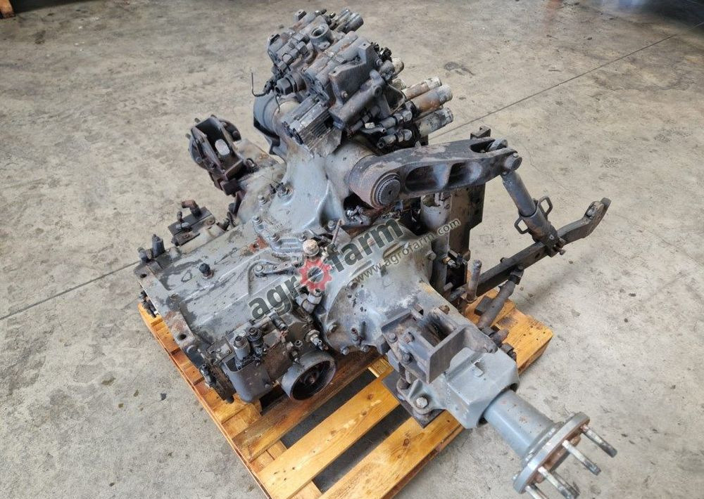 Tylny most Massey Ferguson 7616 - Gearbox: picture 1 Tylny most Massey Ferguson 7616 - Gearbox: picture 1