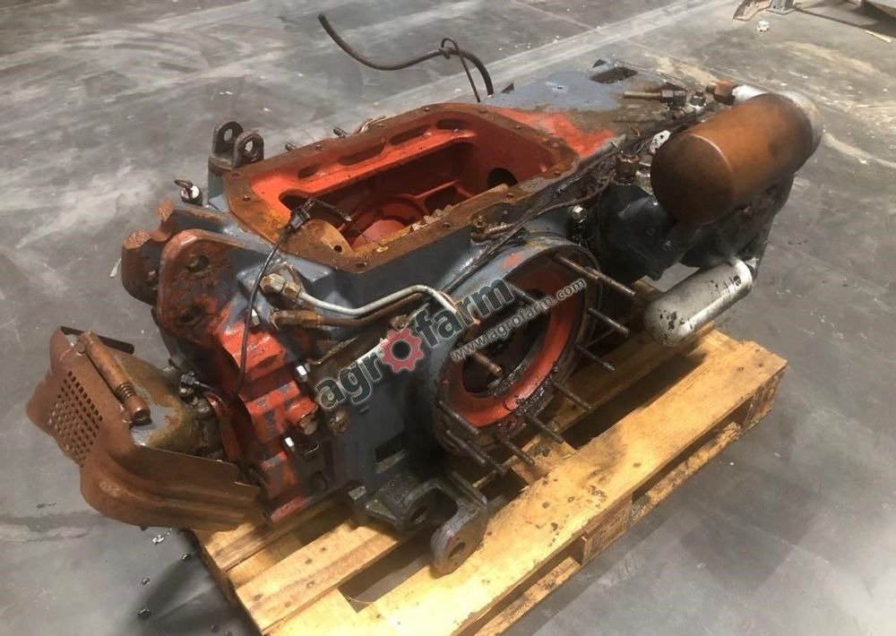 Tylny most New Holland 8160 5164888 - Gearbox: picture 1 Tylny most New Holland 8160 5164888 - Gearbox: picture 1