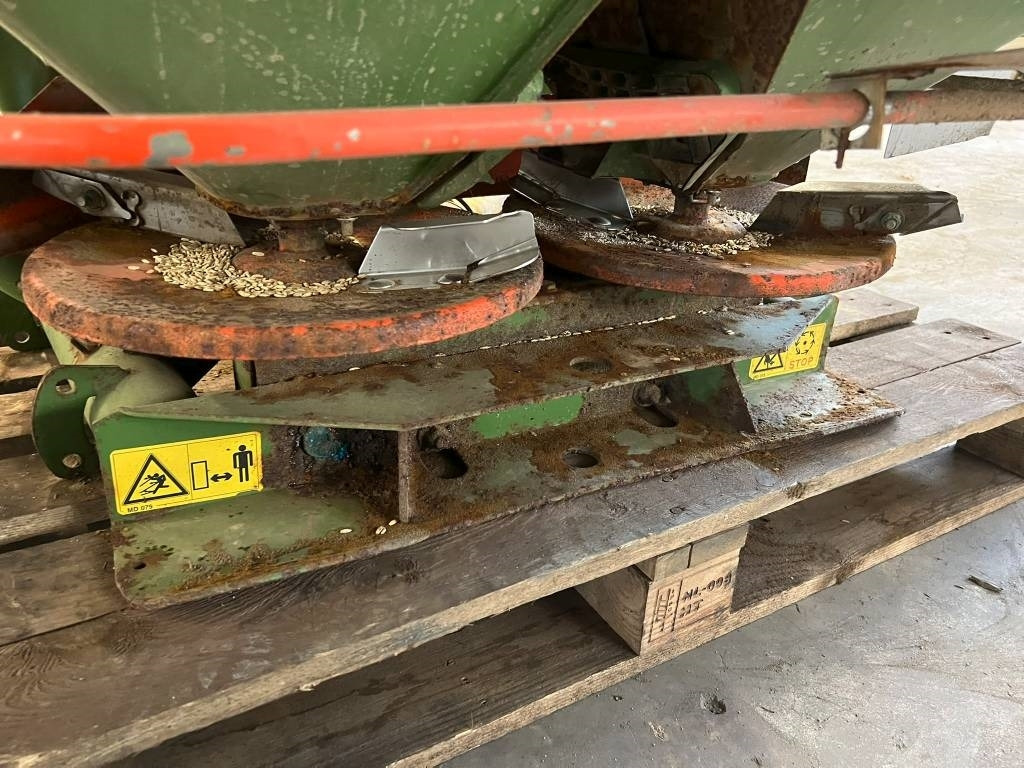 Amazone ZA-F 804 R - Fertilizer spreader: picture 5 Amazone ZA-F 804 R - Fertilizer spreader: picture 5