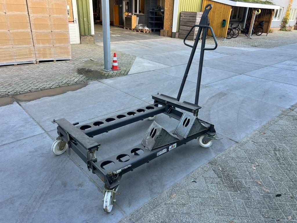 Claas / Fliegl Cargos transport kar - Self-loading wagon: picture 4 Claas / Fliegl Cargos transport kar - Self-loading wagon: picture 4