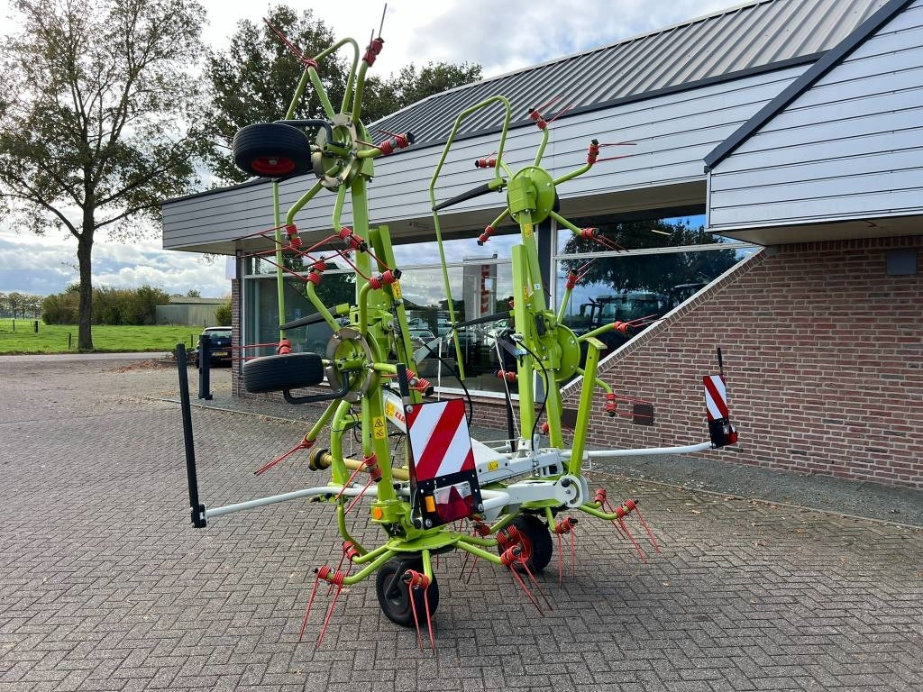 Claas Volto 700  - Tedder/ Rake: picture 2 Claas Volto 700  - Tedder/ Rake: picture 2