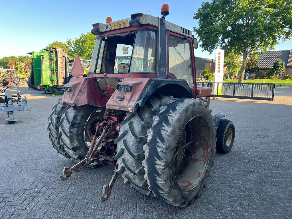 International 844 - Farm tractor: picture 5 International 844 - Farm tractor: picture 5