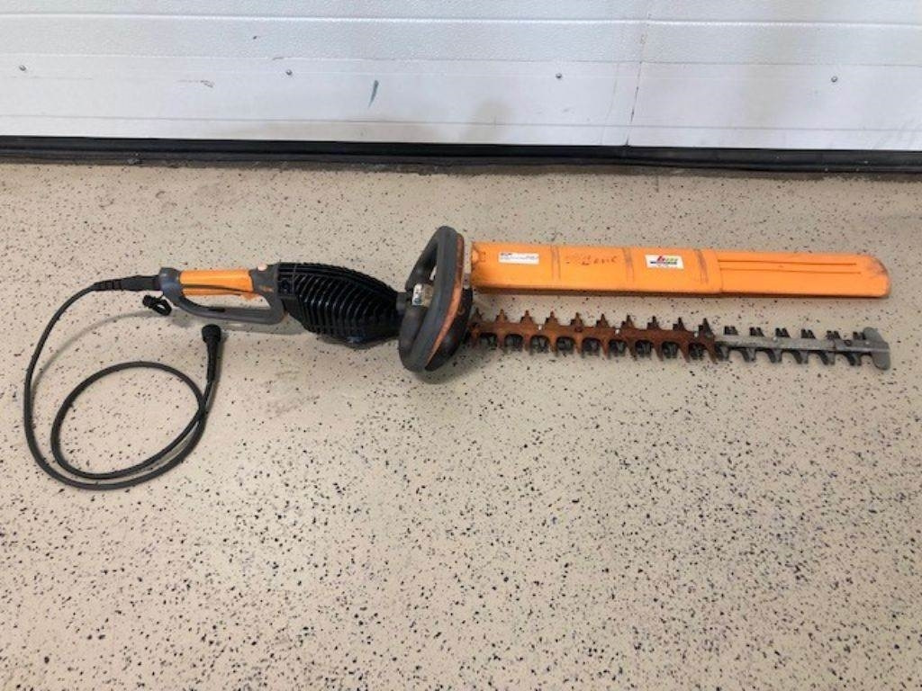 Pellenc Helion 2 - Boom mower: picture 1 Pellenc Helion 2 - Boom mower: picture 1