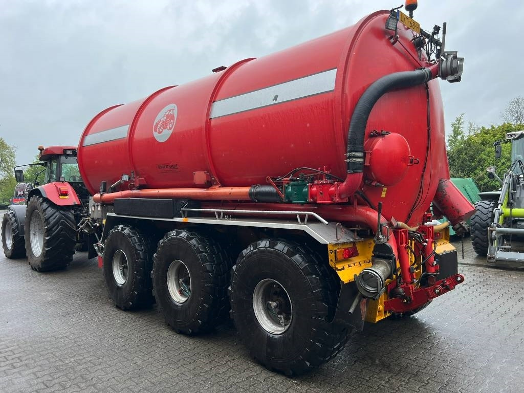 Schuitemaker Robust 260 - Slurry tanker: picture 2 Schuitemaker Robust 260 - Slurry tanker: picture 2