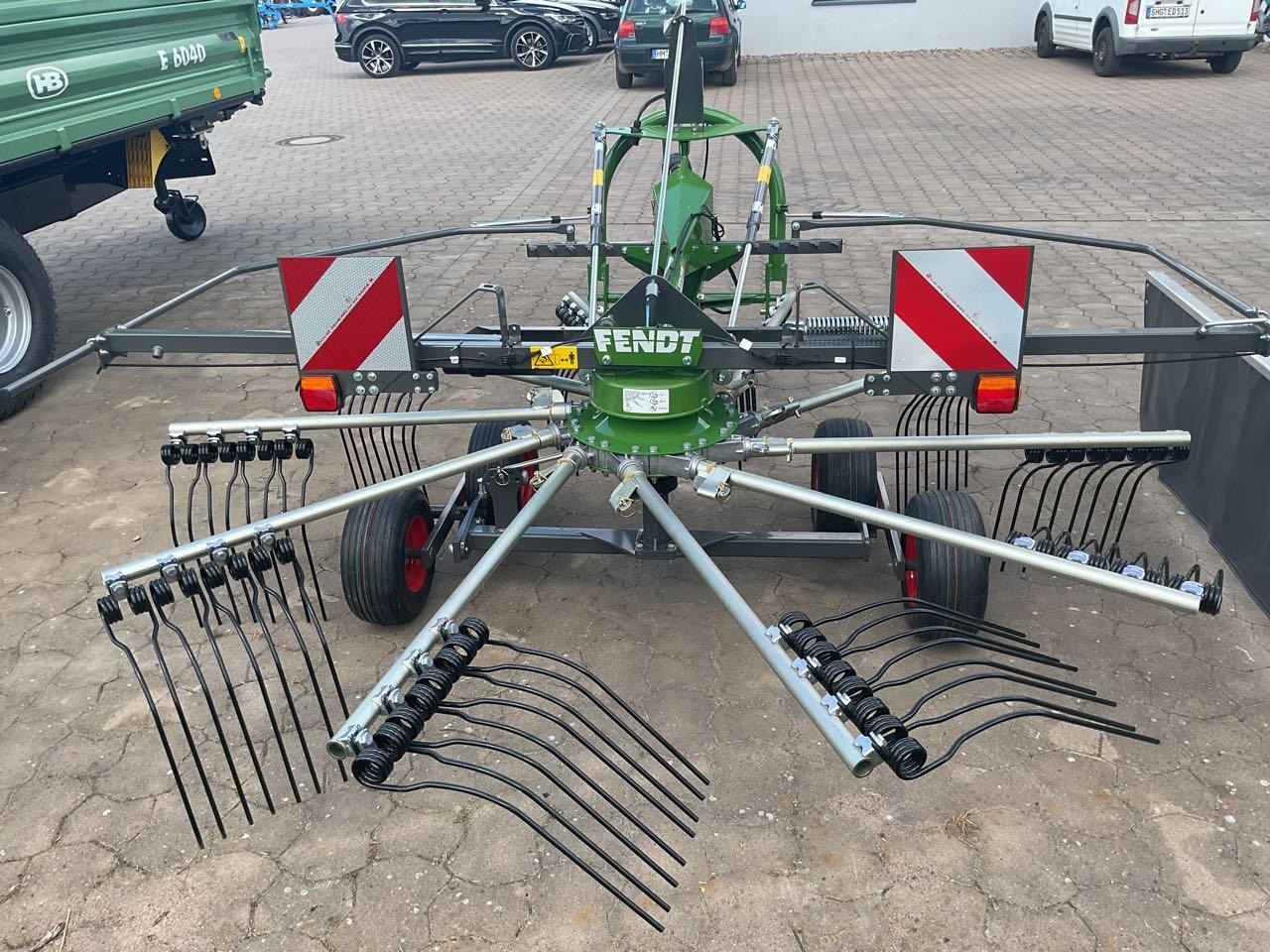 Fendt Former 351 DN - Tedder/ Rake: picture 2 Fendt Former 351 DN - Tedder/ Rake: picture 2