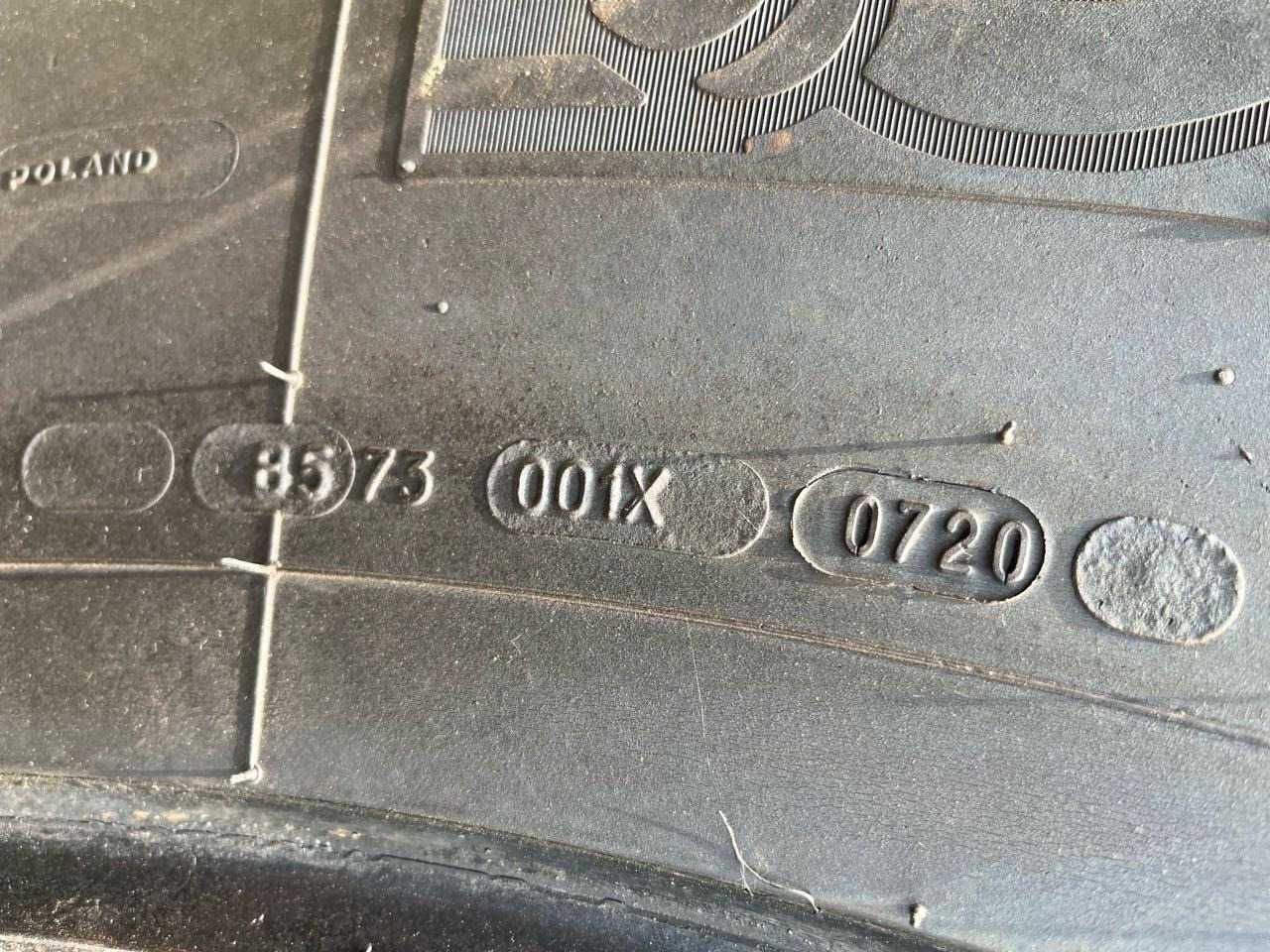 Michelin OmniBiB - Tire: picture 4 Michelin OmniBiB - Tire: picture 4