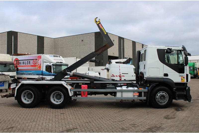Iveco Stralis 460 + 6X2 + 20T - Hook lift truck: picture 4 Iveco Stralis 460 + 6X2 + 20T - Hook lift truck: picture 4