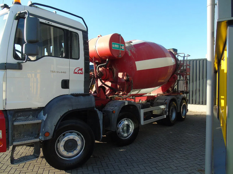 MAN TGA 41.440 + 8x4 + manual + spring - Concrete mixer truck: picture 4 MAN TGA 41.440 + 8x4 + manual + spring - Concrete mixer truck: picture 4