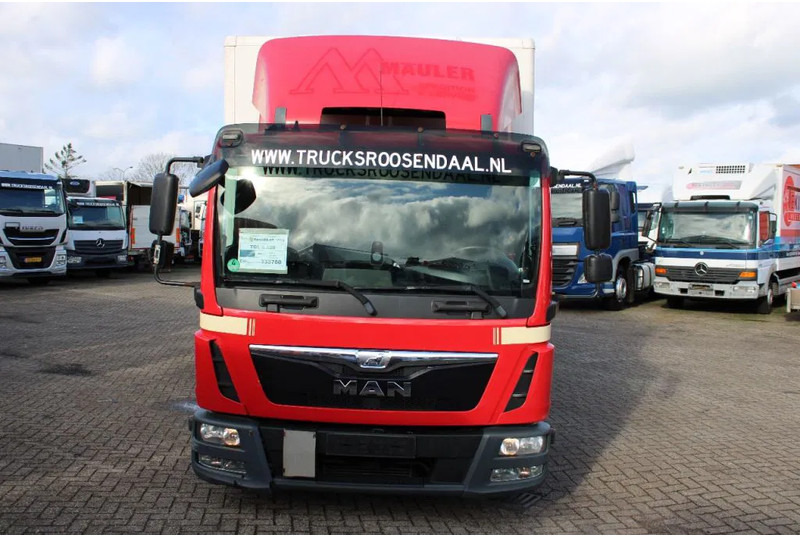 MAN TGL 8.220 + MANUAL - Refrigerator truck: picture 2 MAN TGL 8.220 + MANUAL - Refrigerator truck: picture 2