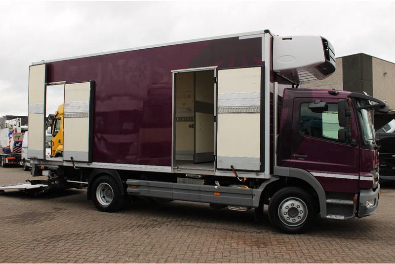 Mercedes-Benz Atego 1222 + EURO 5 + CARRIER - Refrigerator truck: picture 4 Mercedes-Benz Atego 1222 + EURO 5 + CARRIER - Refrigerator truck: picture 4