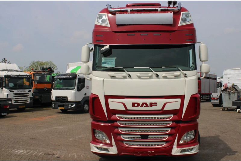DAF XF 106.530 + euro 6 + spoiler + top truck (G314) - Tractor unit: picture 3 DAF XF 106.530 + euro 6 + spoiler + top truck (G314) - Tractor unit: picture 3