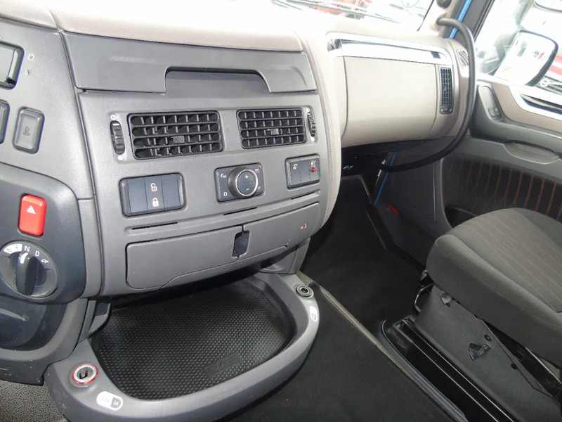 Tractor unit DAF XF 430 + EURO 6: picture 15 Tractor unit DAF XF 430 + EURO 6: picture 15