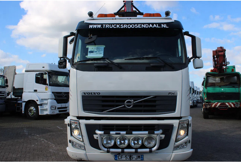 Volvo FH 16.540 + 6x4 EURO 5 + palfinger epsilon 30t/m + MANUAL - Tractor unit: picture 2 Volvo FH 16.540 + 6x4 EURO 5 + palfinger epsilon 30t/m + MANUAL - Tractor unit: picture 2