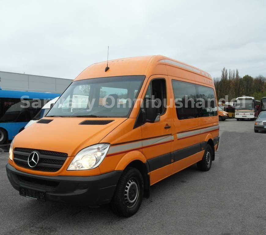 Mercedes-Benz 315 CDI Sprinter *Klima*12-Sitze*Lift*318 - Minibus, Passenger van: picture 2 Mercedes-Benz 315 CDI Sprinter *Klima*12-Sitze*Lift*318 - Minibus, Passenger van: picture 2