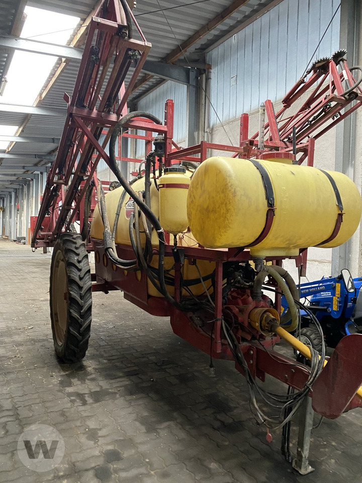 Hardi Navigator 3000 Echo - Trailed sprayer: picture 1 Hardi Navigator 3000 Echo - Trailed sprayer: picture 1