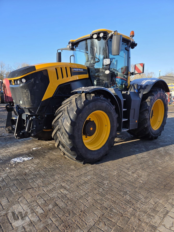 Farm tractor JCB FasTrac 8330: picture 7 Farm tractor JCB FasTrac 8330: picture 7
