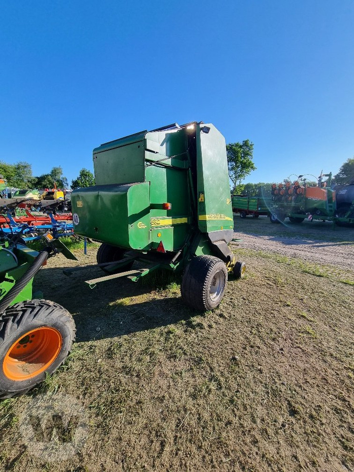 John Deere 592 - Round baler: picture 4 John Deere 592 - Round baler: picture 4