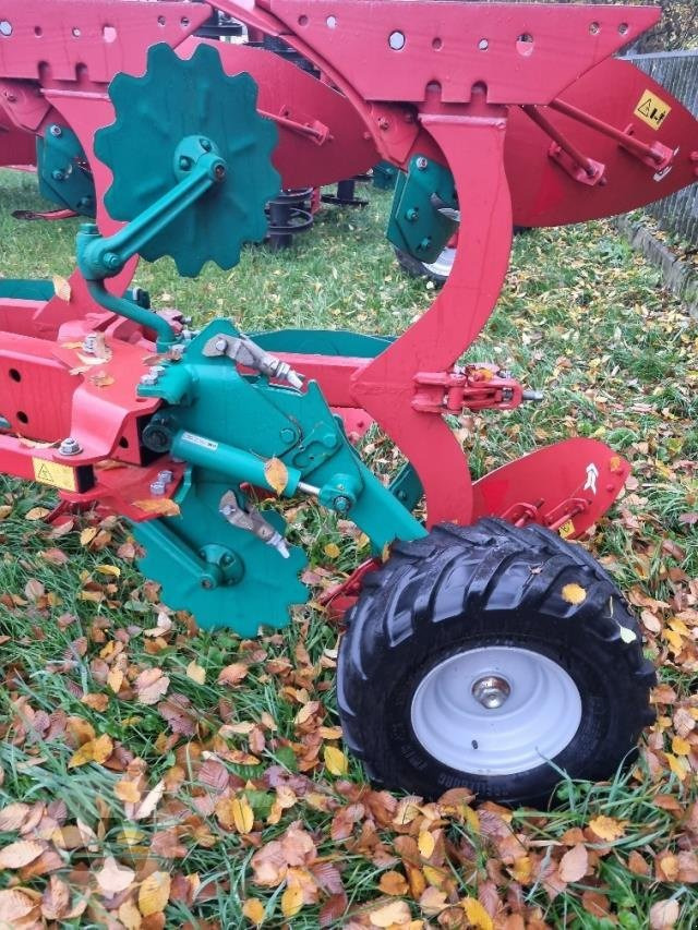 Kverneland EG 100 Vario - Plow: picture 5 Kverneland EG 100 Vario - Plow: picture 5