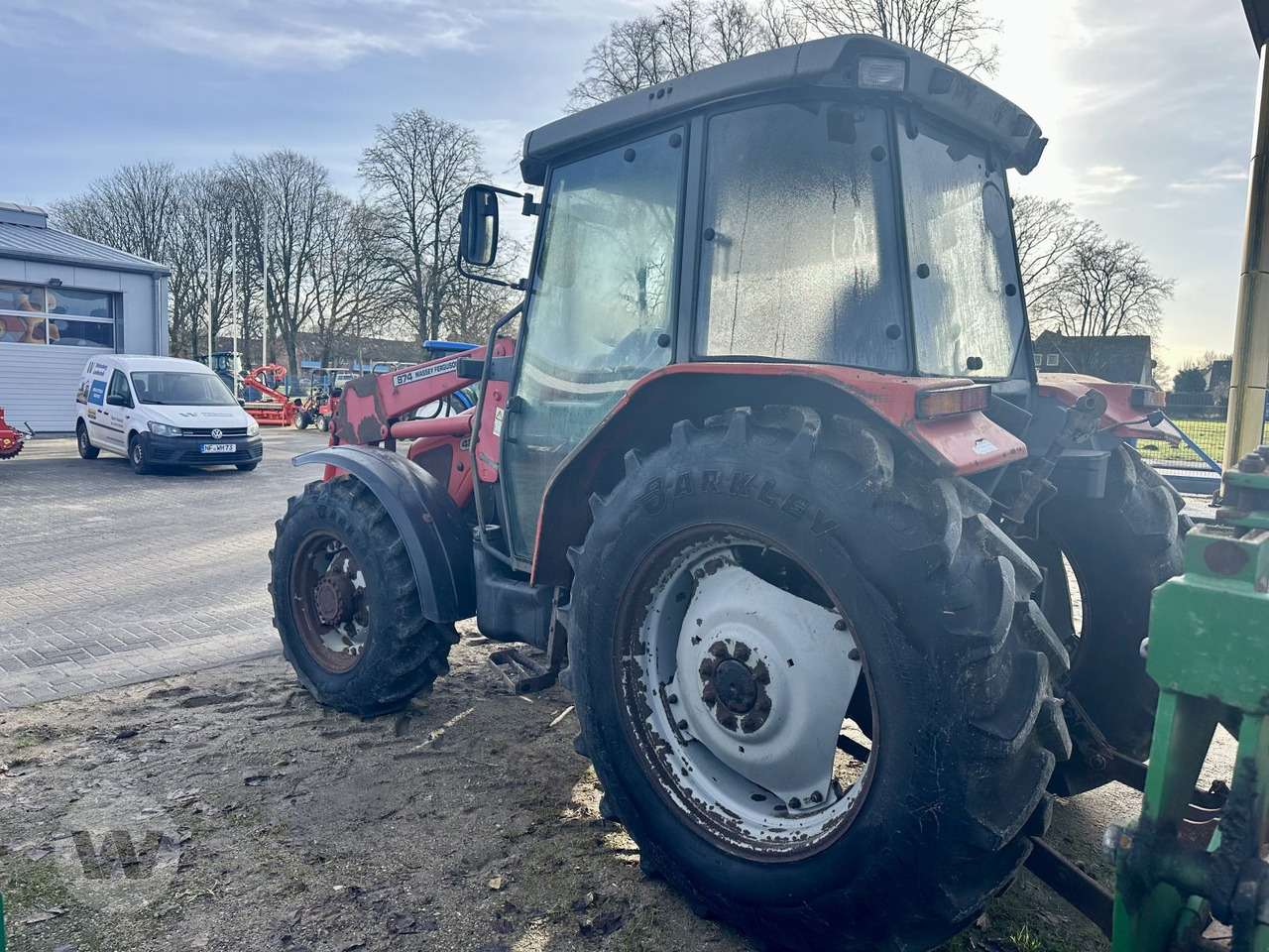 Massey Ferguson 4235 - Farm tractor: picture 4 Massey Ferguson 4235 - Farm tractor: picture 4