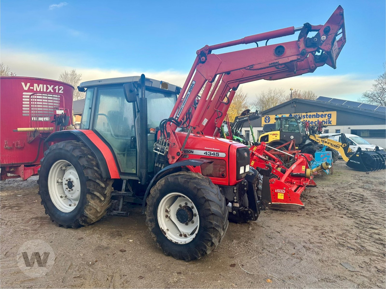 Massey Ferguson 4345 - Farm tractor: picture 3 Massey Ferguson 4345 - Farm tractor: picture 3