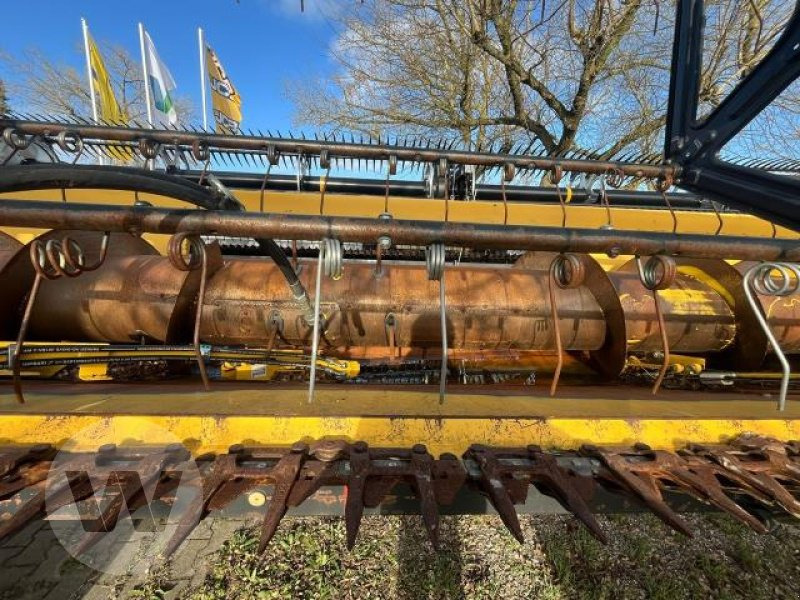 New Holland 9,15m Varifeed - Grain header: picture 3 New Holland 9,15m Varifeed - Grain header: picture 3