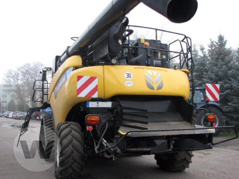 New Holland CR 9090 SCR - Combine harvester: picture 4 New Holland CR 9090 SCR - Combine harvester: picture 4