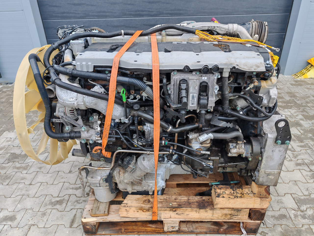 MAN TGX TGS / D2676 LF51 / EURO 6 / COMPLETE ENGINE - Engine: picture 2 MAN TGX TGS / D2676 LF51 / EURO 6 / COMPLETE ENGINE - Engine: picture 2