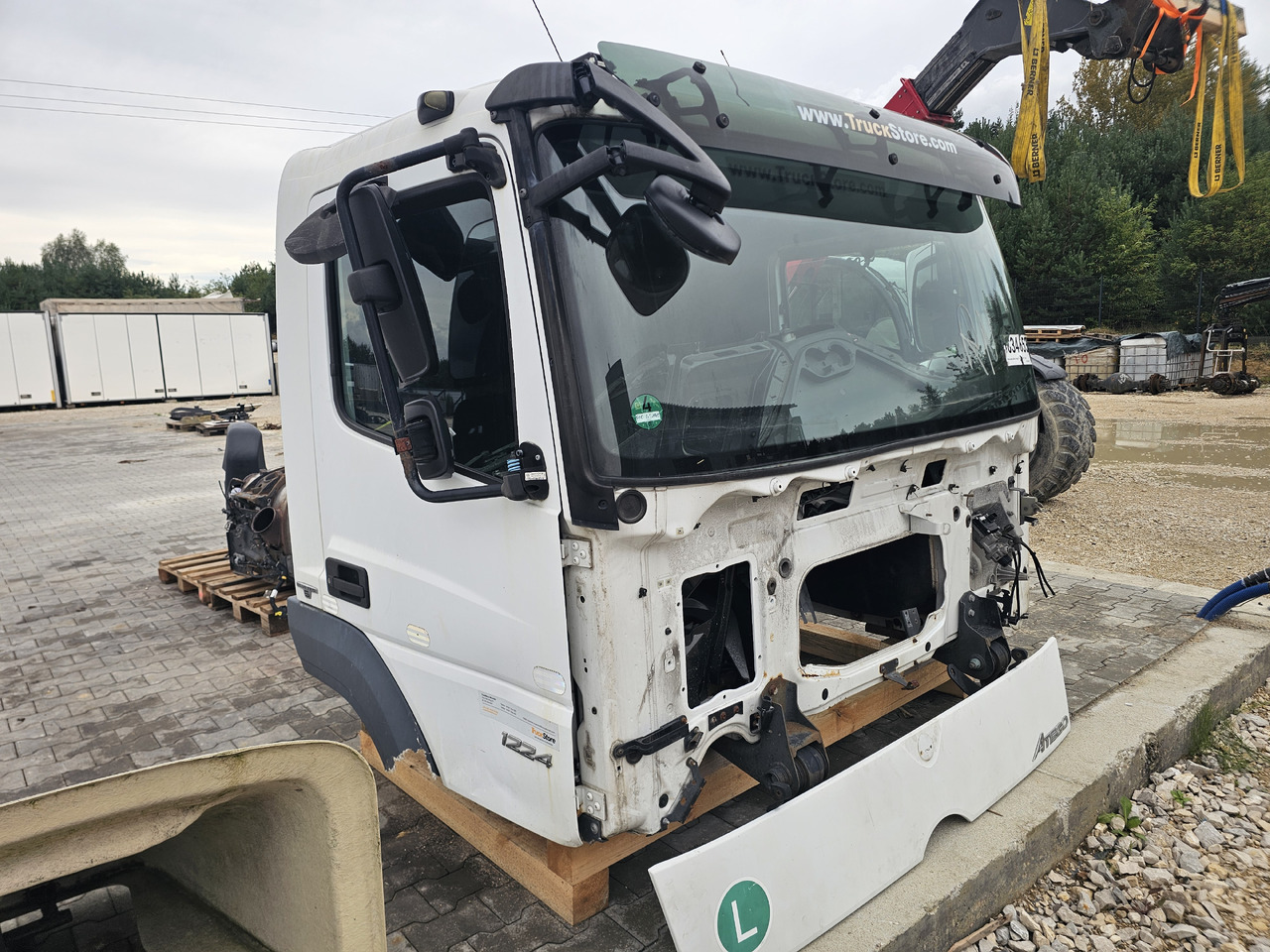 MERCEDES-BENZ ATEGO EURO 6 / CABINE - Cab: picture 3 MERCEDES-BENZ ATEGO EURO 6 / CABINE - Cab: picture 3