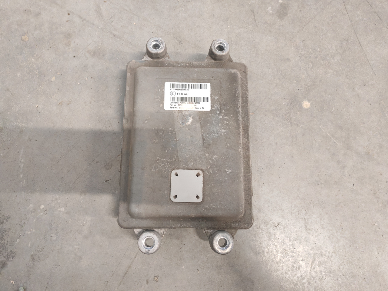 VOLVO FH5 FM5 / ADBLUE ECU / 23719483 - Spare parts: picture 3 VOLVO FH5 FM5 / ADBLUE ECU / 23719483 - Spare parts: picture 3