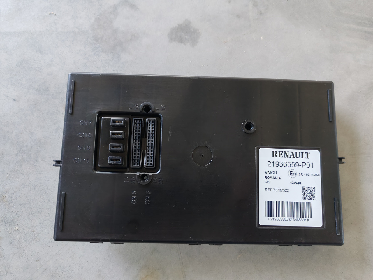 VOLVO FH4 FM4 / VMCU FRC / 21939522 P02 / 21936559 P01 - ECU: picture 2 VOLVO FH4 FM4 / VMCU FRC / 21939522 P02 / 21936559 P01 - ECU: picture 2