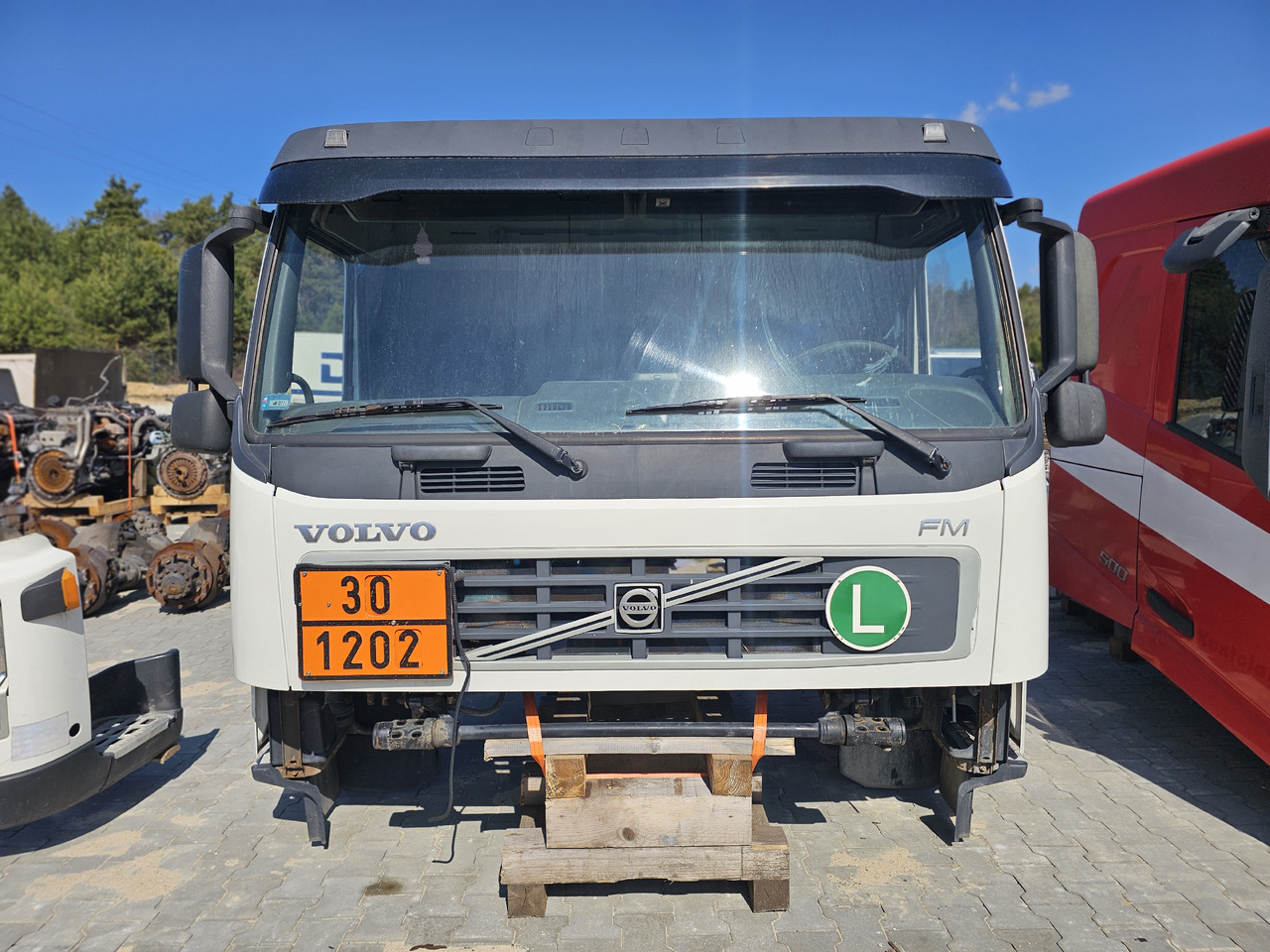 VOLVO FM DAILY CAB / COMPLETE - Cab: picture 2 VOLVO FM DAILY CAB / COMPLETE - Cab: picture 2