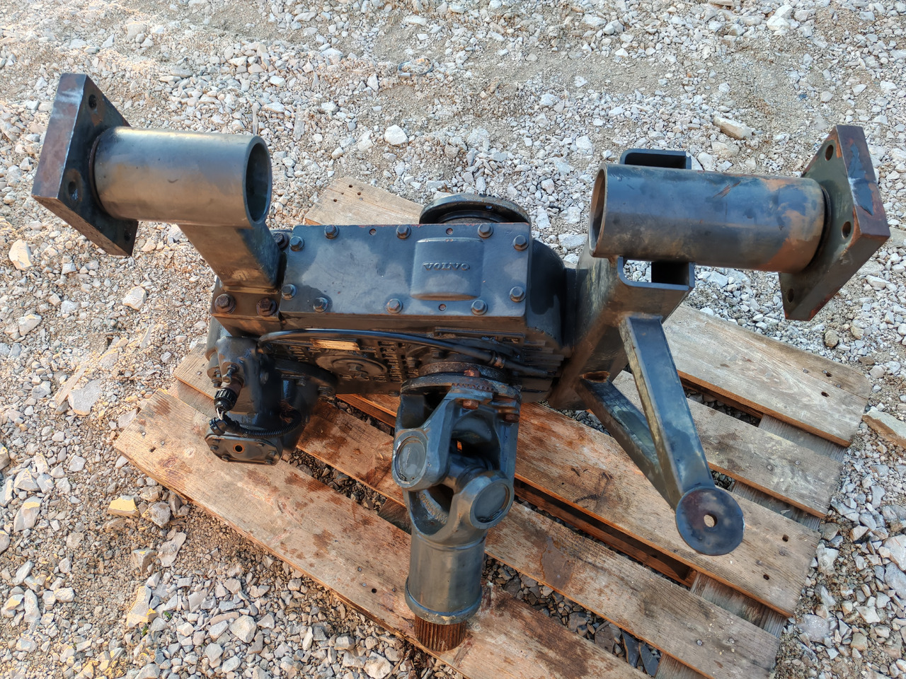 VOLVO FM FM FMX / TRANSFER CASE 4x4 6x6 8x8 / VT2501TB -B / 1,040:1 - Transmission: picture 5 VOLVO FM FM FMX / TRANSFER CASE 4x4 6x6 8x8 / VT2501TB -B / 1,040:1 - Transmission: picture 5