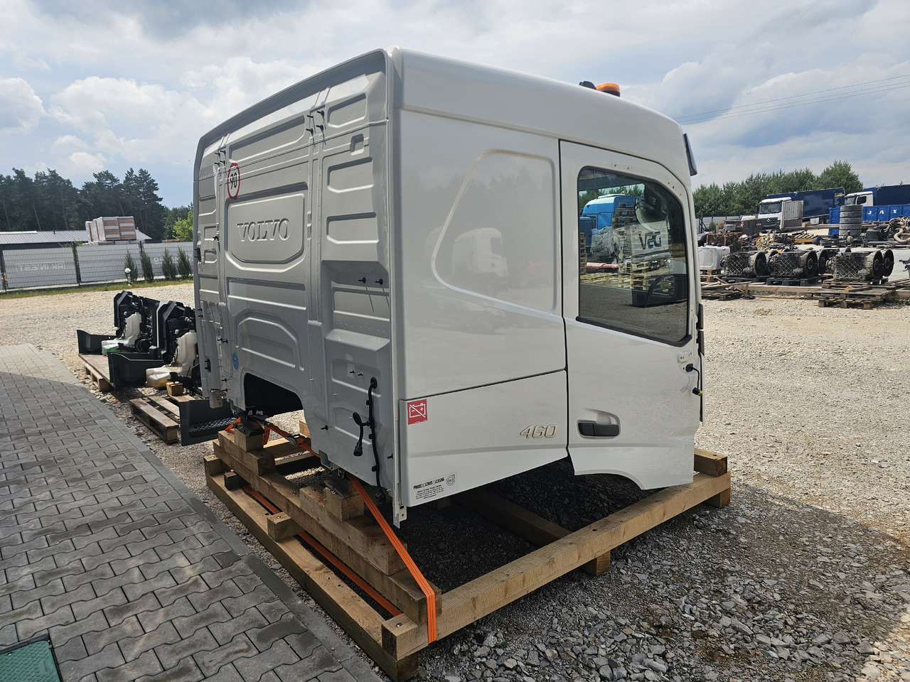 Cab VOLVO FM5 LOW ROOF / L2 H1 / COMPLETE CAB / 2022: picture 9