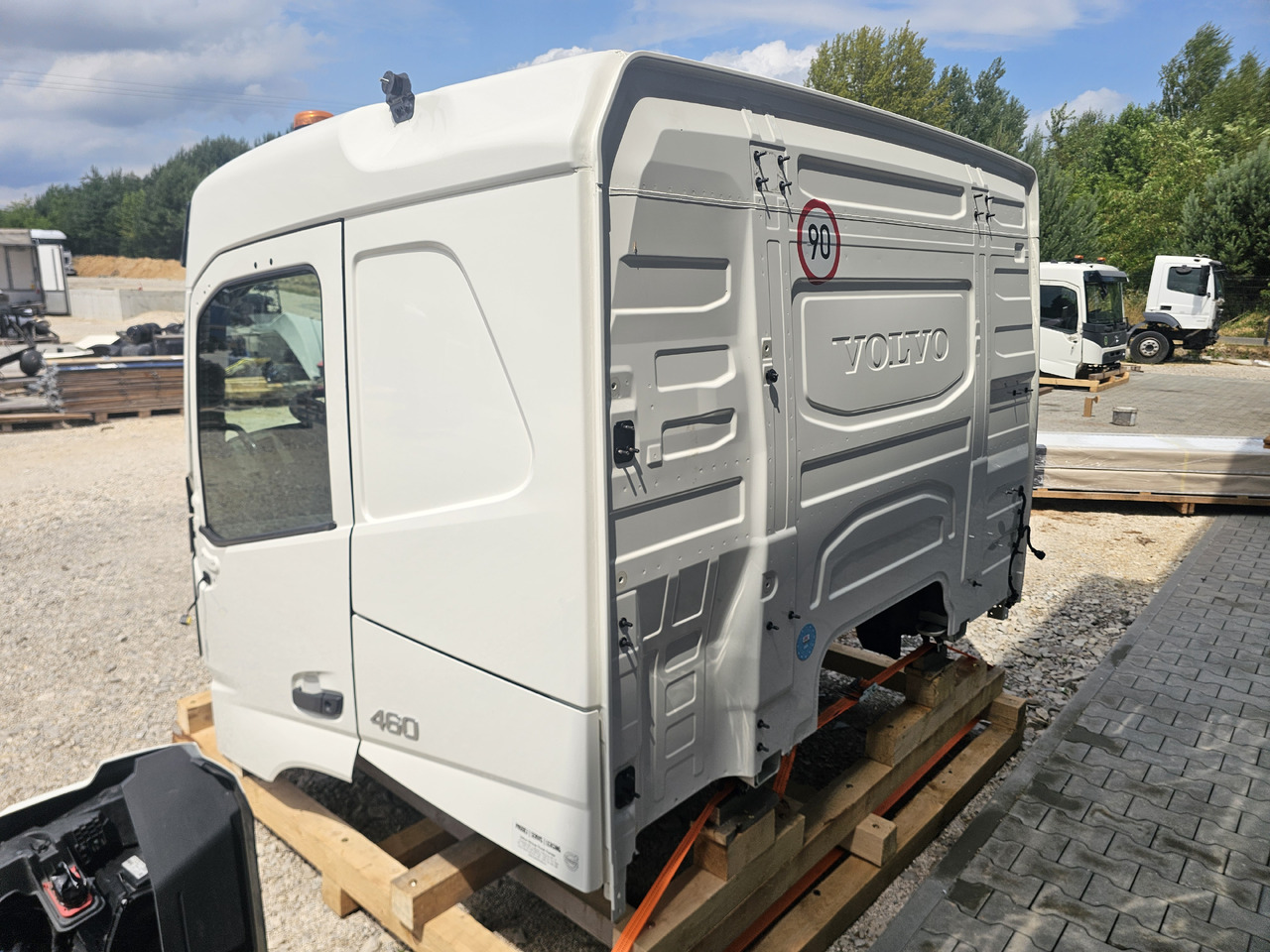 Cab VOLVO FM5 LOW ROOF / L2 H1 / COMPLETE CAB / 2022: picture 10