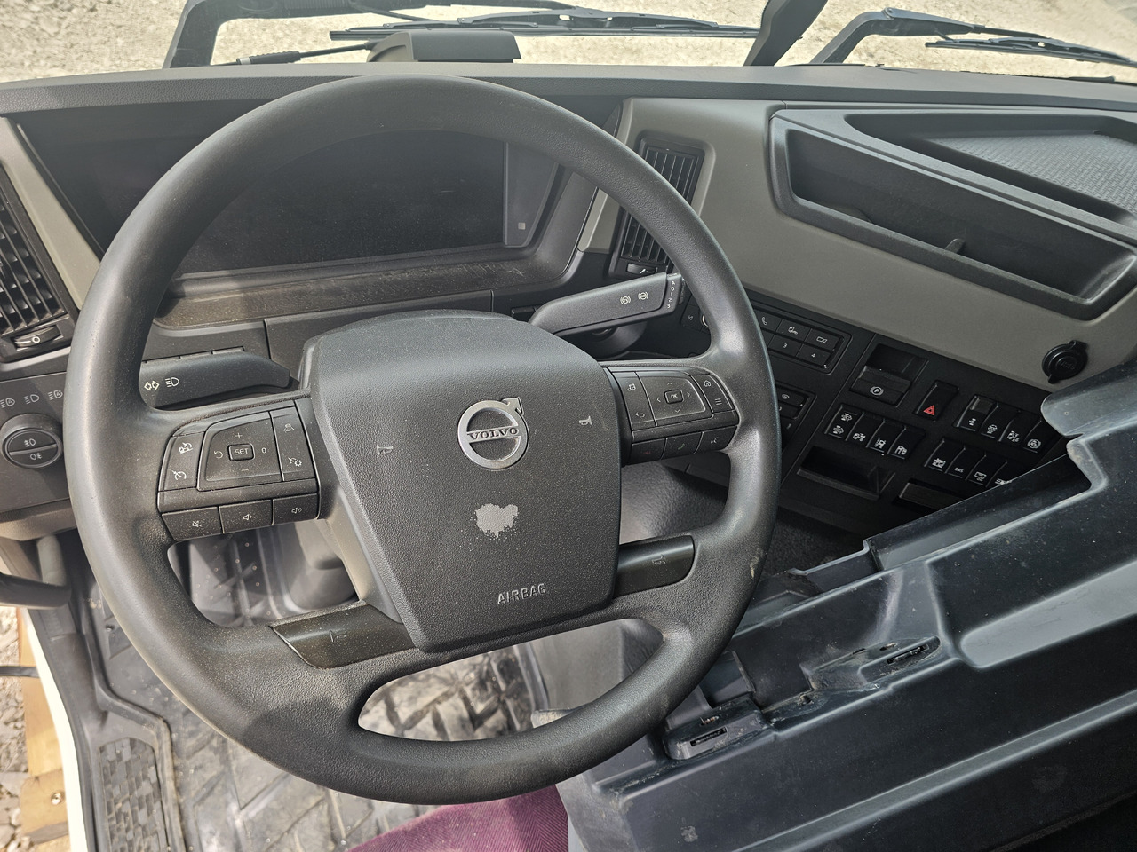 Cab VOLVO FM5 LOW ROOF / L2 H1 / COMPLETE CAB / 2022: picture 14