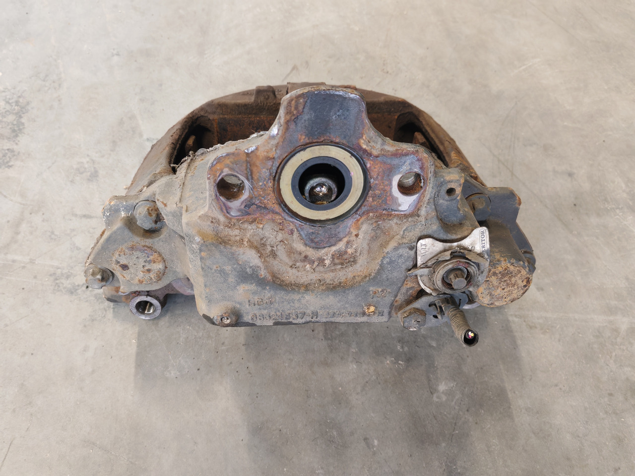 VOLVO RENAULT DXI / MERITOR ELSA 225 / BRAKE CALIPER / RIGHT - Brake caliper: picture 4 VOLVO RENAULT DXI / MERITOR ELSA 225 / BRAKE CALIPER / RIGHT - Brake caliper: picture 4