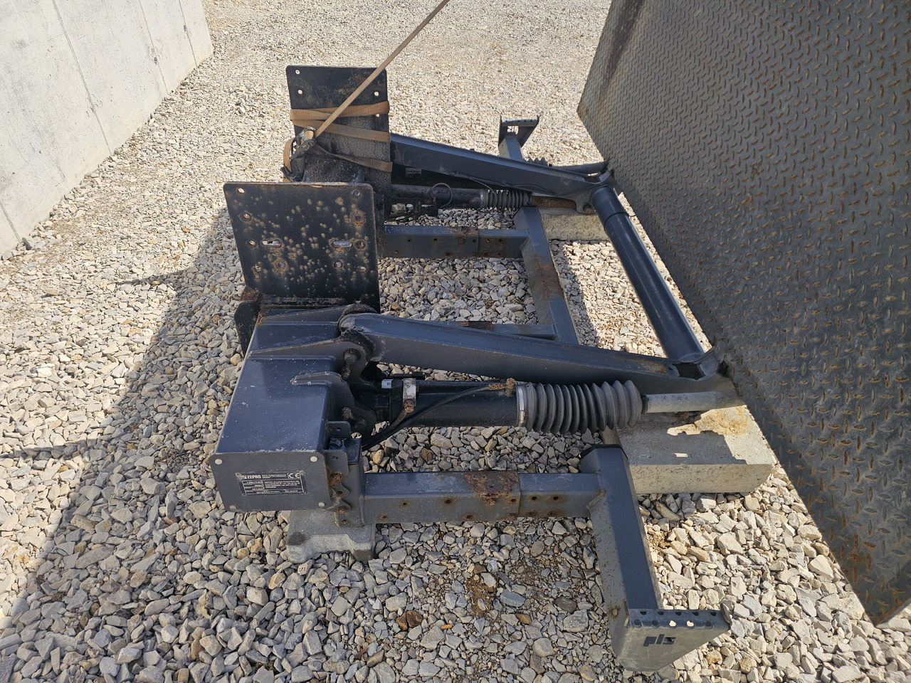 ZEPRO Z 2000-175 MA / 2019 / 2000kg - Tail lift: picture 5 ZEPRO Z 2000-175 MA / 2019 / 2000kg - Tail lift: picture 5