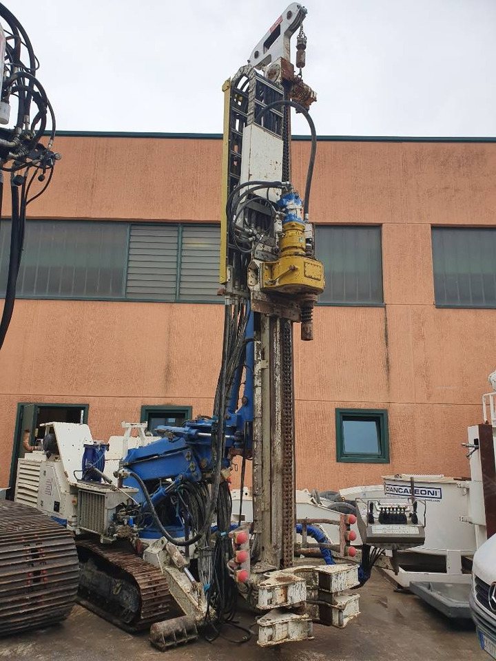 Soilmec SM8 - Pile driver: picture 1 Soilmec SM8 - Pile driver: picture 1