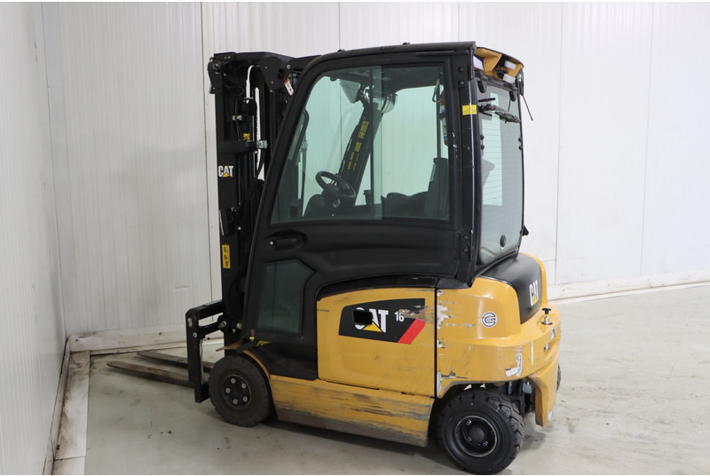 Electric forklift Caterpillar EP16ACN: picture 5