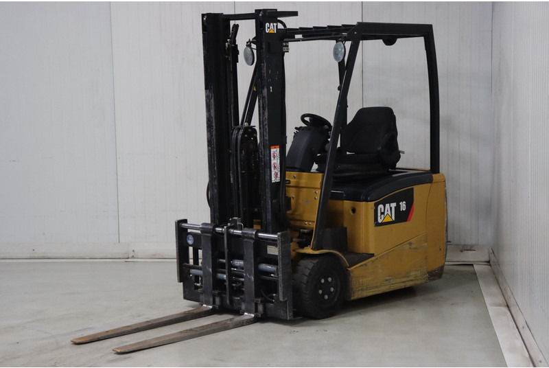 Electric forklift Caterpillar EP16CPNT: picture 9