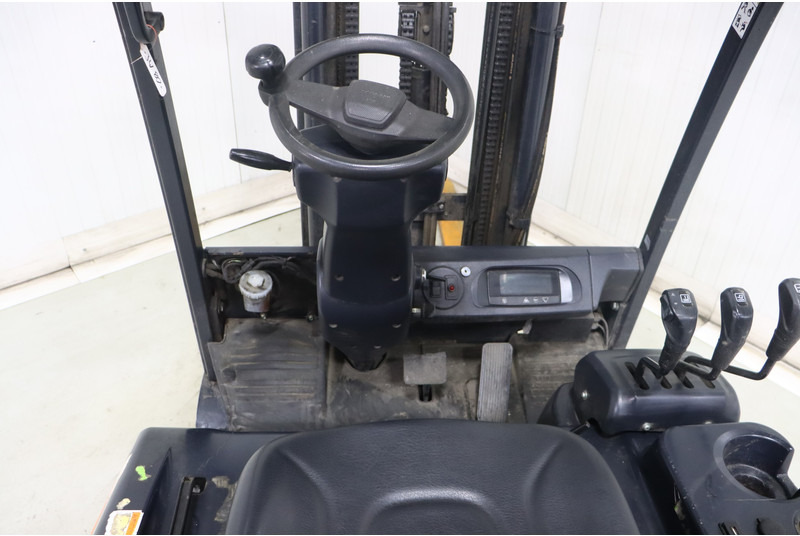 Doosan B20T-7 - Electric forklift: picture 3 Doosan B20T-7 - Electric forklift: picture 3