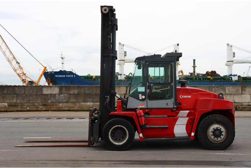 Kalmar DCE120-6 - Diesel forklift: picture 5 Kalmar DCE120-6 - Diesel forklift: picture 5