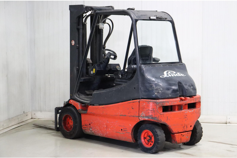 Linde E25-02 - Electric forklift: picture 4 Linde E25-02 - Electric forklift: picture 4