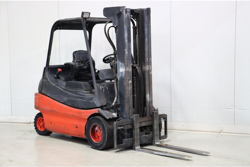 Linde E25-02 - Electric forklift: picture 1 Linde E25-02 - Electric forklift: picture 1