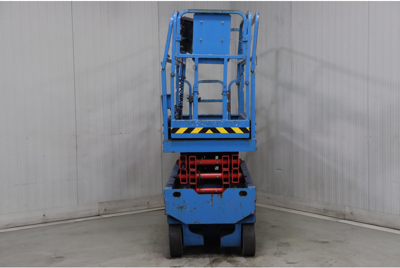 Mantall XE80C - Scissor lift: picture 3 Mantall XE80C - Scissor lift: picture 3